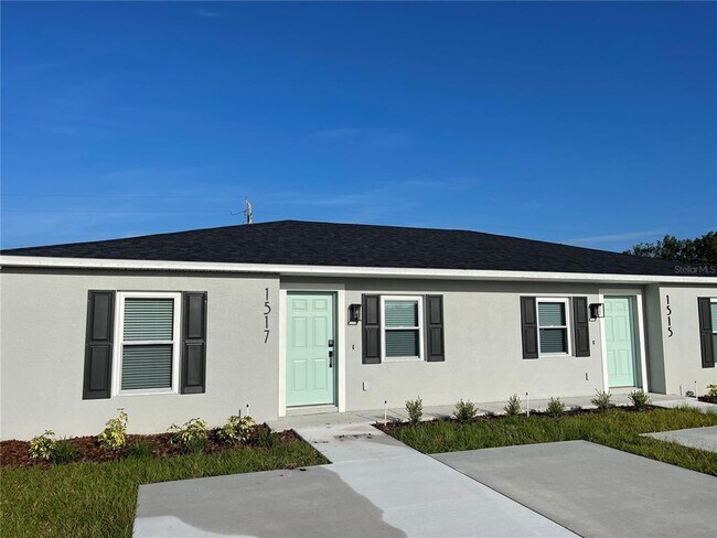 Primary Photo - 1515 Moonlite Dr