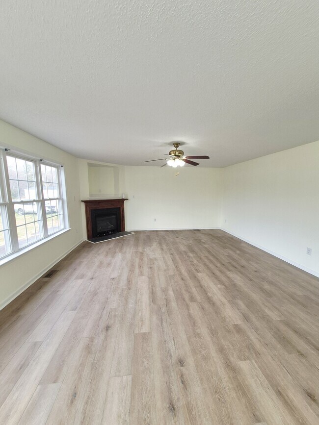 Building Photo - 7221 Oakmere Ct