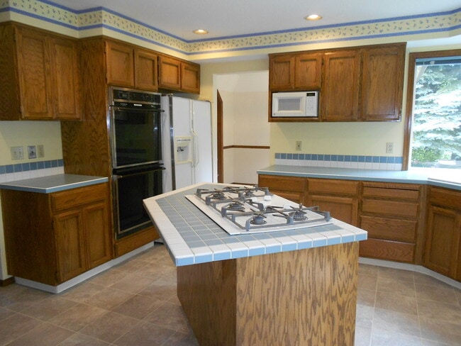 Building Photo - * Room to Roam at Hidden Springs in West L...