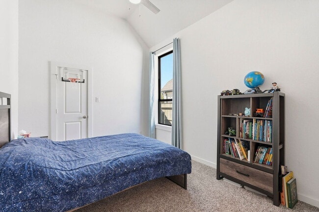 Building Photo - 2239 Plum Creek Dr