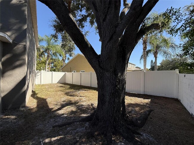 Building Photo - 12653 Longcrest Dr