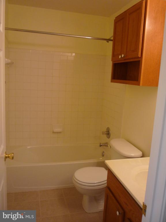 Building Photo - 552 Sparkleberry Terrace NE
