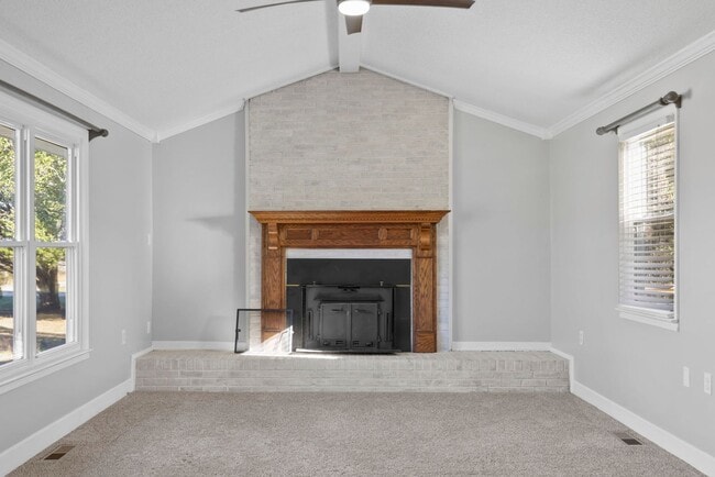 Building Photo - Welcome to this Comfortable, Charming & Outdoor Living, Single-Level Home