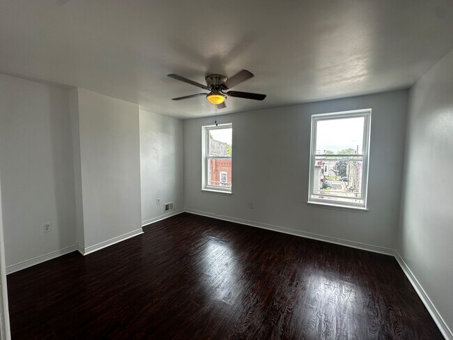 Building Photo - 1813 N Gratz St