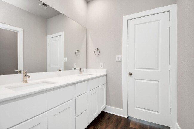 Building Photo - The Willow – Elevated Living with Space, S...