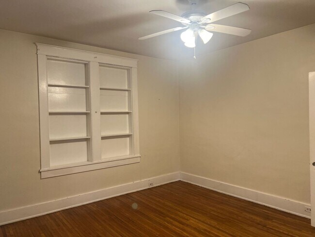 Building Photo - 2502 Blair Blvd