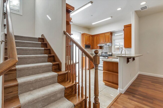 Building Photo - Wow! What a Great Home!