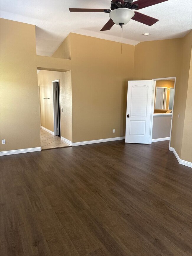 Building Photo - 4 Bed Pool House for Rent in Wildomar