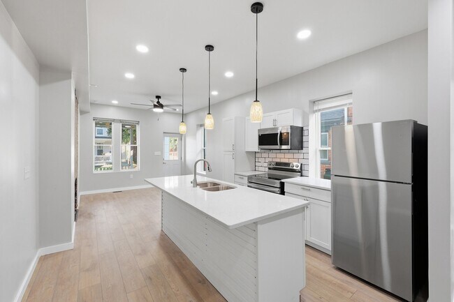 Building Photo - 775-777-777 Bellows Ave