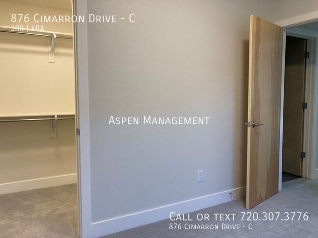Building Photo - 876 Cimarron Dr
