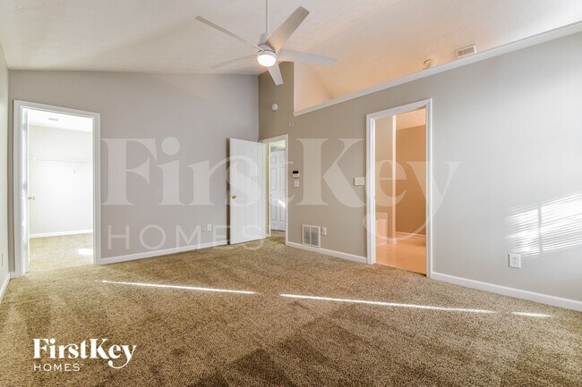 Building Photo - 1429 Gates Cir SE