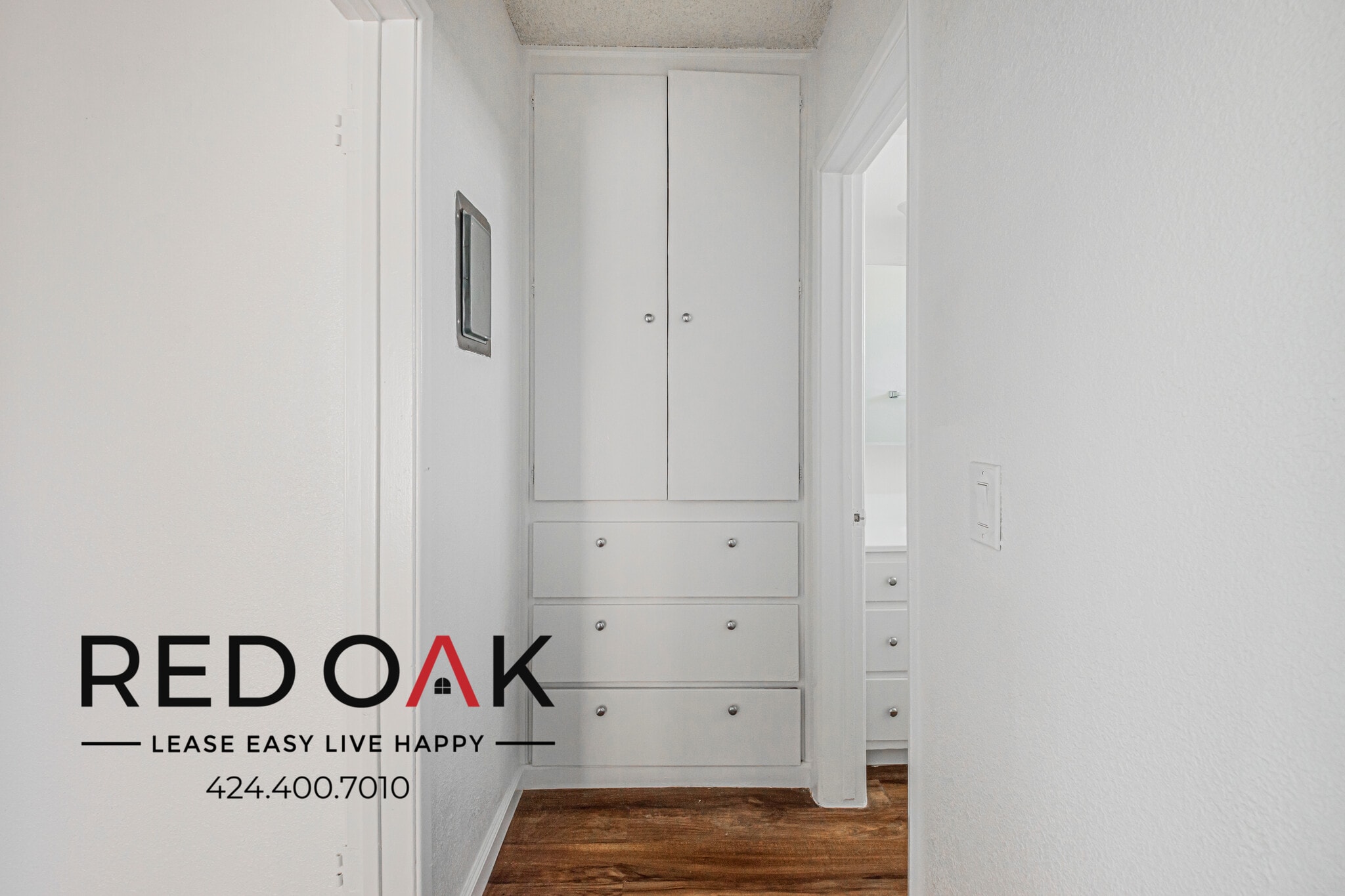 Building Photo - 10714 Western Ave