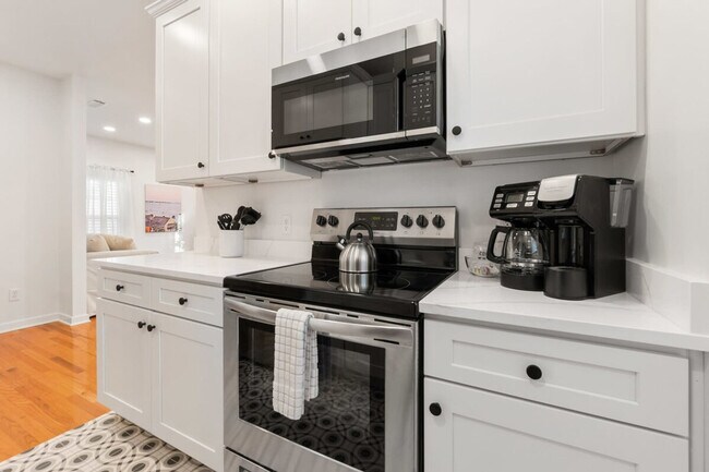 Building Photo - 27 Old Mission Ave