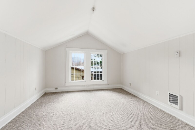 Building Photo - 1458 S Main St