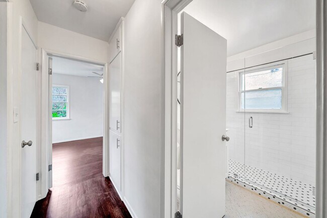 Building Photo - 4034- 4036 Higuera St