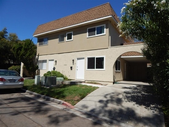 Building Photo - UTC Duplex 1475 Sq Ft 3 bedroom 1.5 ba woo...