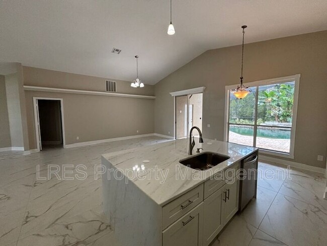 Building Photo - 1028 Kerwood Cir