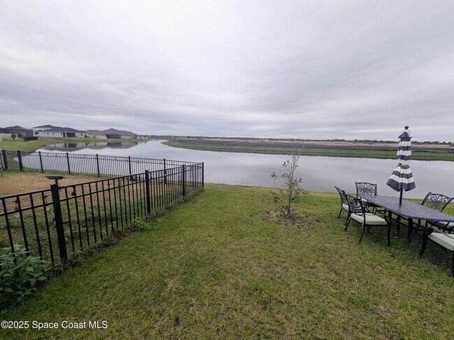 Building Photo - 3638 Grappler Cir SE