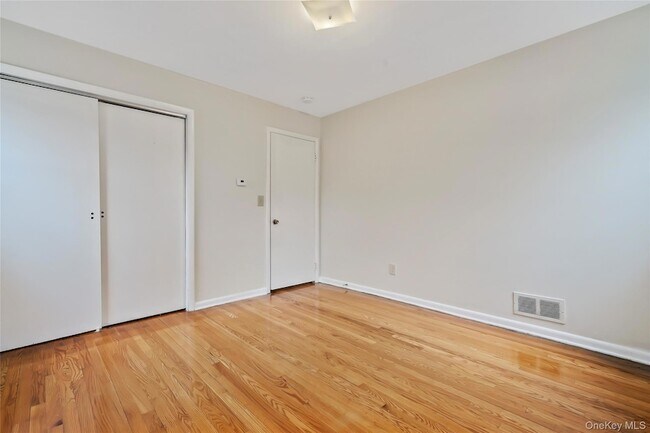 Building Photo - 425 First Avenue Unit