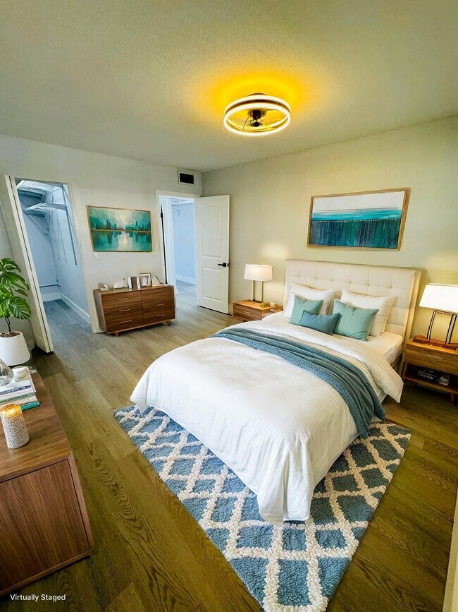 Building Photo - 364 Flanders Dr