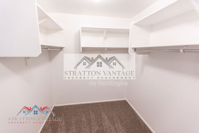 Building Photo - 40510 W Hayden Dr