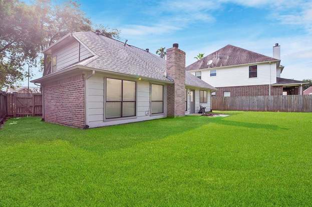 Building Photo - 3807 Cedar Valley Dr