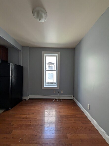 Building Photo - 550 Avenue C