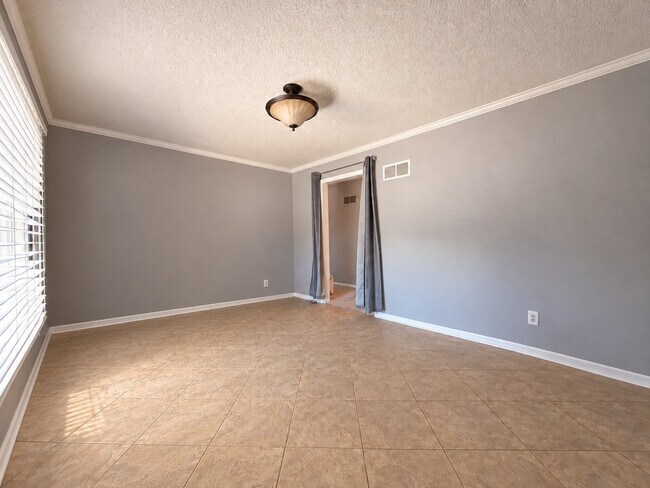 Building Photo - 12114 W 72nd Terrace
