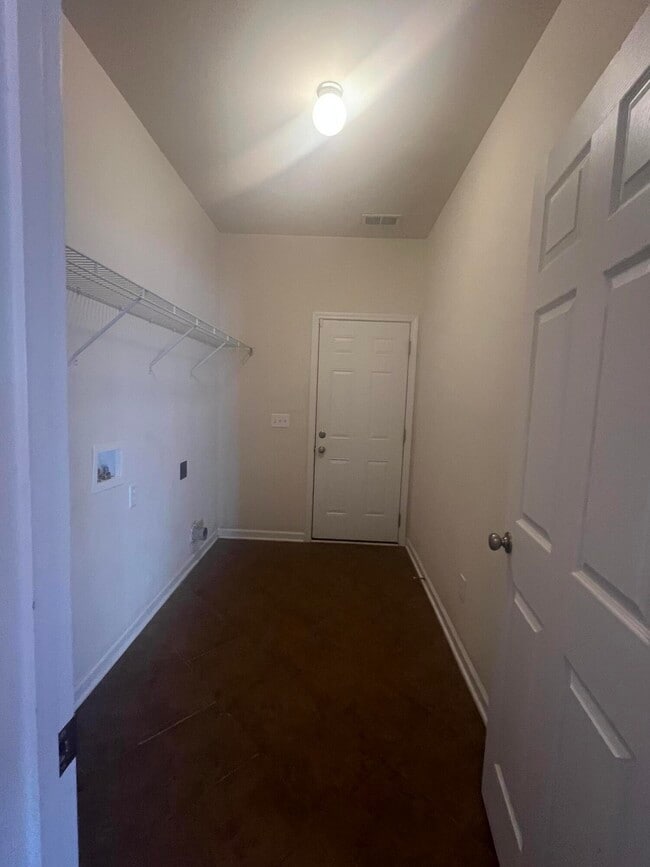 Building Photo - 3625 Galloway Ln