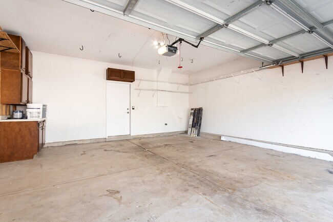 Building Photo - 206 Barrett Dr