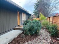 Building Photo - 483 E Hersey St