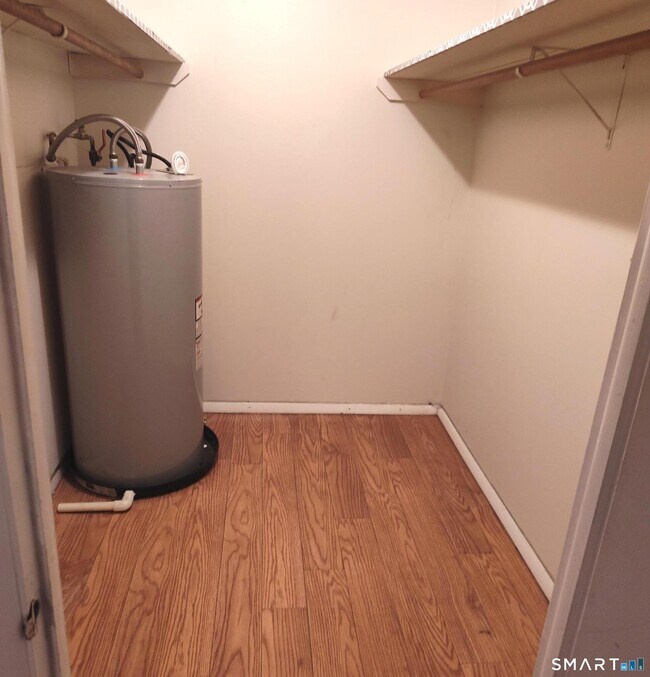 Building Photo - 53 Hiltbrand Rd