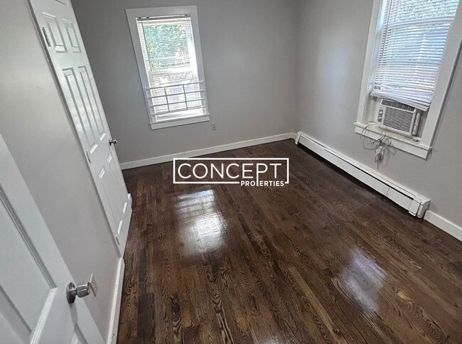 Building Photo - 97 Wildwood St