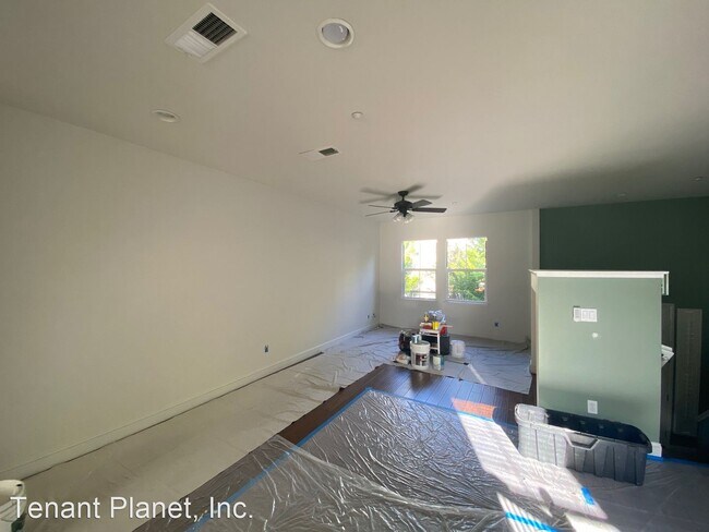 Building Photo - 2 br, 2.5 bath House - 596 Saco Terrace