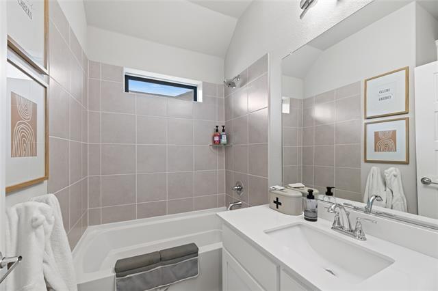 Building Photo - 2262 Poppyvine Rd