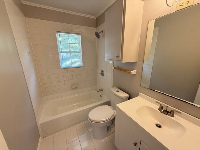 Building Photo - Coming Soon: Near the University 2 bedroom Duplex With Private yard
