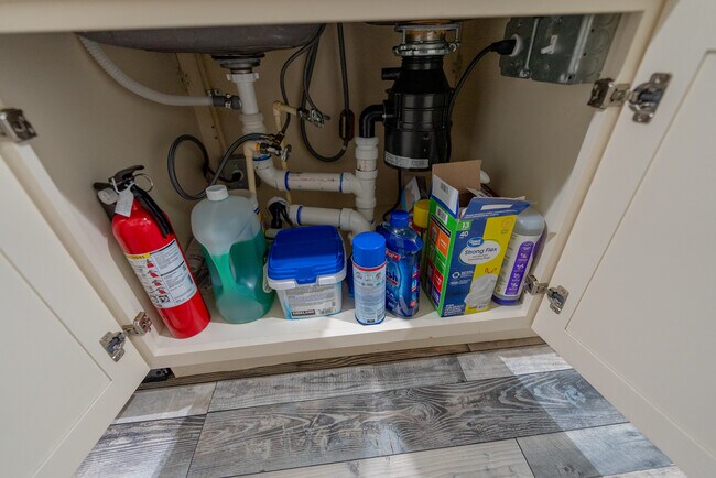 Building Photo - 2627 Ambergate Rd