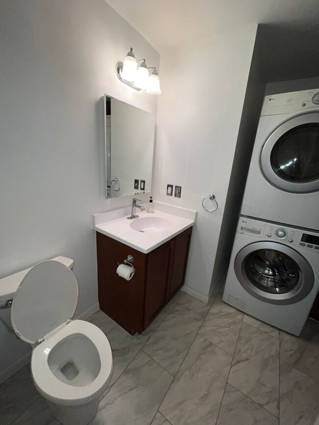 Building Photo - 27621 Long St