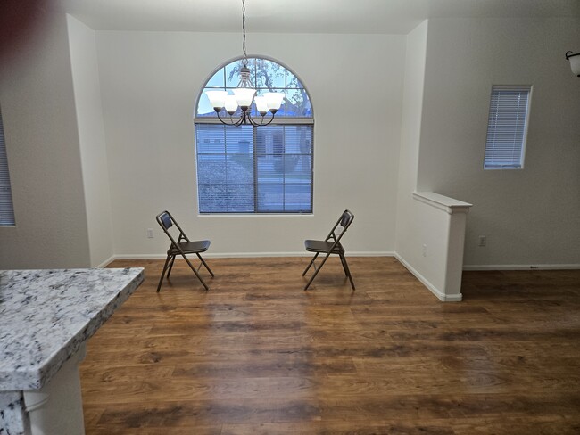 Dining area - 16705 N 50th Way