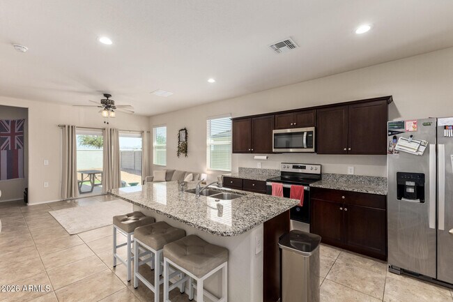Building Photo - 4189 S 243rd Dr