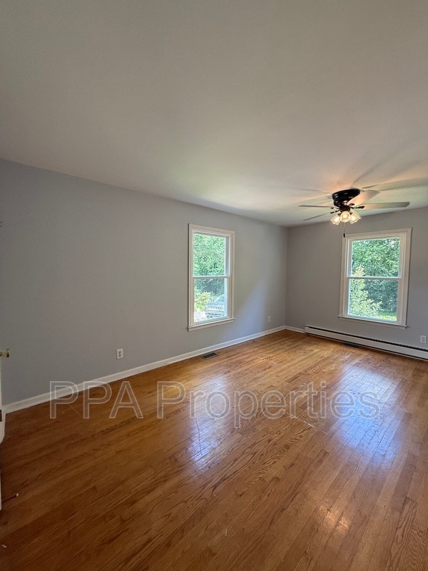Building Photo - 2115 Churchill Dr