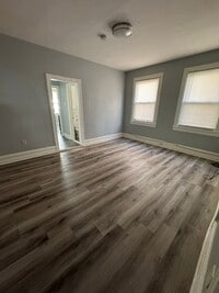 Building Photo - 301-303 Dover St