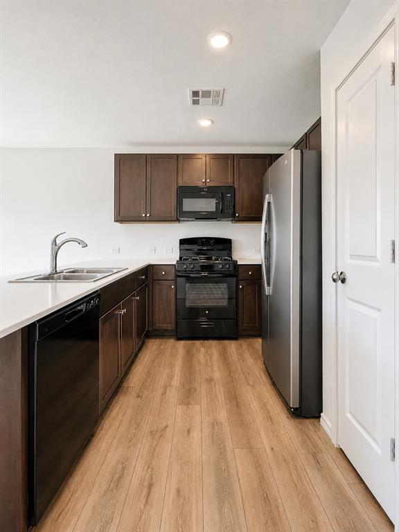Building Photo - 17709 Sulphur Spring Way