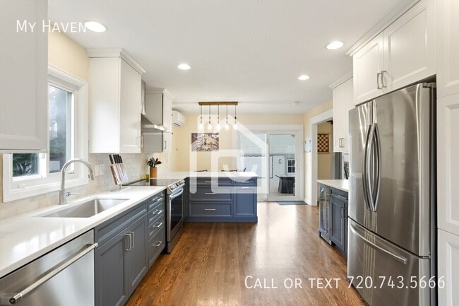 Building Photo - 481 S Washington St