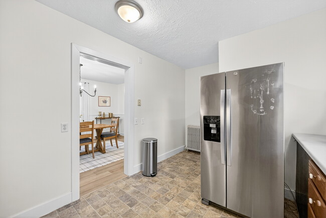 Building Photo - 1389 Mt Pleasant Rd