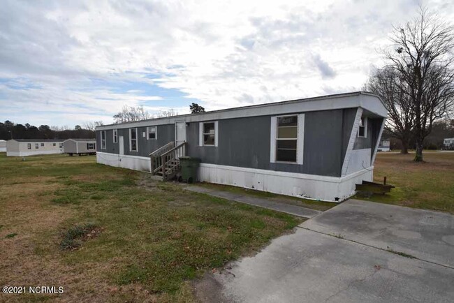 Building Photo - 619 Cora St