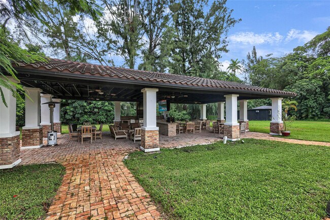 Building Photo - 14701 SW 63rd St