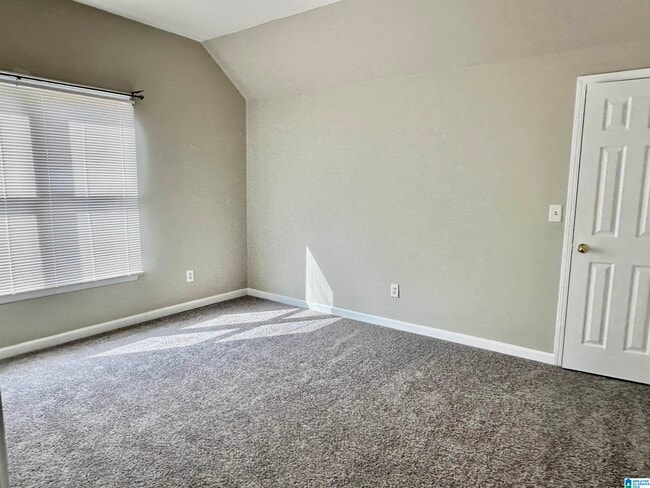 Building Photo - 515 Meadow Ridge Cir