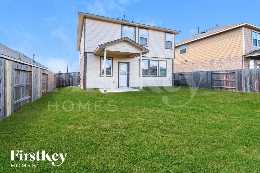 Building Photo - 9822 Copper Ranch Trail