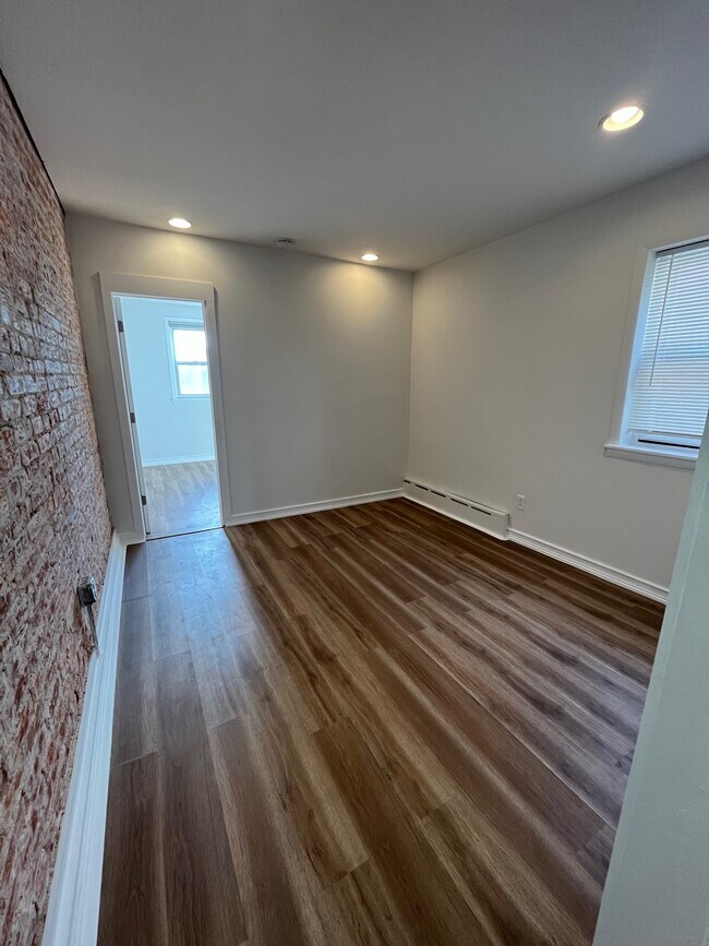 Building Photo - 1544 McKean St